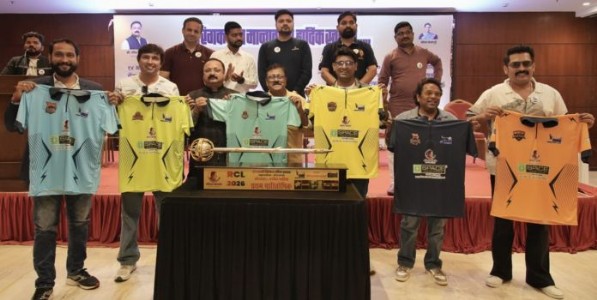 मराठी स्टार्स आता मैदानात उतरणार! 'रंगकर्मी क्रिकेट लीग २०२६' ची धमाल सुरुवात...