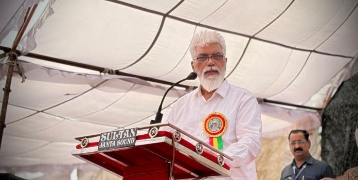 Dada Bhuse