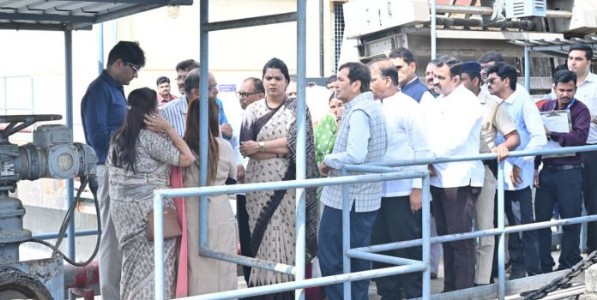 लोकप्रतिनिधींकडून पर्जन्य जल उदंचन केंद्रांची पाहणी