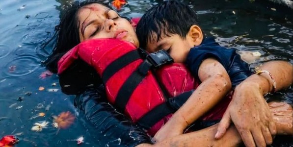 Jabalpur Boat Aaccident Viral Photo : हृदय पिळवटणारा फोटो की बनावट खेळ? जबलपूर बोट दुर्घटनेवर प्रशासनाचा धक्कादायक खुलासा!