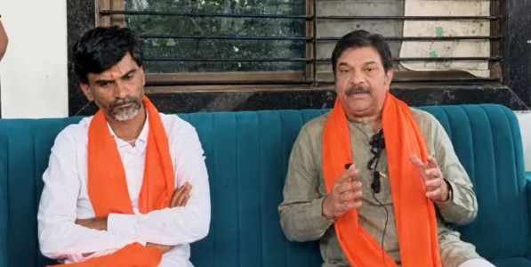 मनोज जरांगेंच्या मागण्या सरकार दरबारी नेणार; आ. प्रसाद लाड; अंतरवालीत घेतली जरांगेंची भेट
