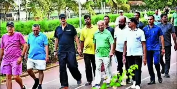 बांद्राच्या जॉगर्स पार्कला ३६ वर्षे पूर्ण; समुद्राच्या गार वाऱ्यात जुन्या आठवणींना उजाळा