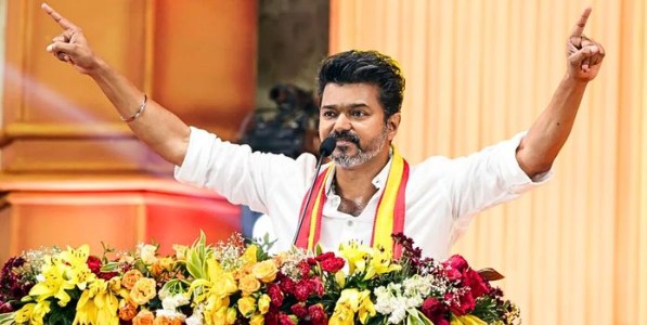 Tamil Nadu Assembly Election 2026 : तामिळनाडू राजकारणात नवा खेळाडू; एआयएडीएमके आघाडीवर, विजयच्या पक्षाची जोरदार एन्ट्री...