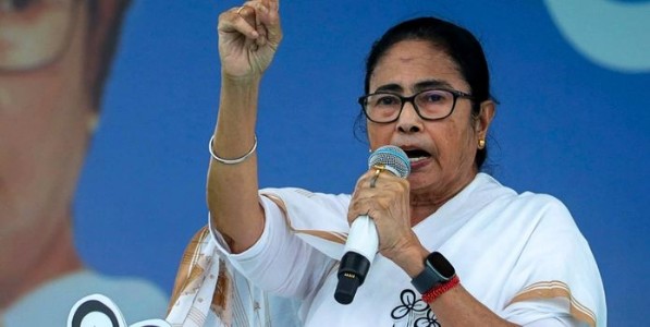 Mamata Banerjee : ममता बॅनर्जी आक्रमक; थेट ECI वरच ‘१०० जागा चोरल्या’चा गंभीर आरोप!