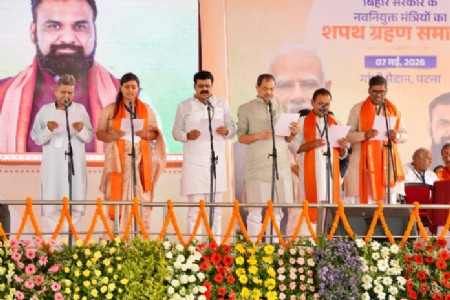 नितीशकुमारांचे १० खास नेते पुन्हा कॅबिनेटमध्ये, दोन नावे अनपेक्षित! सम्राट कॅबिनेटमध्ये एक मुस्लीम मंत्री