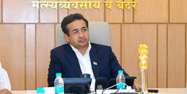 राज्यात जहाजबांधणी आणि सागरी पायाभूत सुविधा प्रकल्पाला वेग