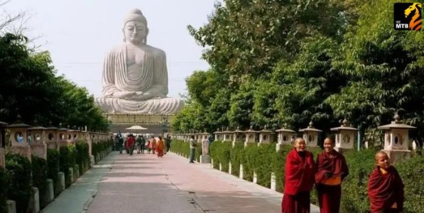 Bodh Gaya tour: जेष्ठ नागरिकांसाठी सुवर्णसंधी! ‘मुख्यमंत्री तीर्थ दर्शन योजने’तून बोधगयेला मोफत यात्रा; पण अर्जाची डेडलाईन चुकवू नका!