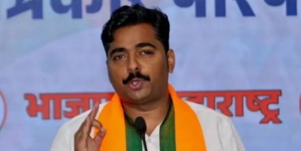 बिल्डरांना पाठीशी घालण्यासाठी हे मविआचे सरकार नाही; नवनाथ बन यांची टीका