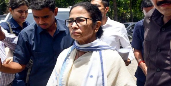 तृणमूल काँग्रेसमध्ये मोठी फूट? ५८ आमदारांच्या बंडामुळे ममता बॅनर्जींसमोर अस्तित्वाचे आव्हान...