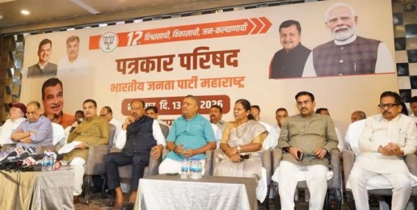 मुंबईतील बेकायदेशीर प्रमाणपत्र घोटाळ्याप्रकरणी महसुलमंत्र्यांचा दणका; दोन अधिकाऱ्यांवर गुन्हे दाखल