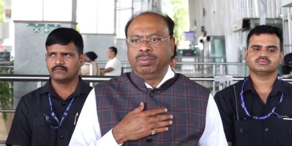 बचतगटांना मिळणार एक हेक्टर जमीन; महिलांच्या रोजगारनिर्मितीसाठी महसुल विभागाचा निर्णय; एक लाख रुपयांचे अनुदानही देणार