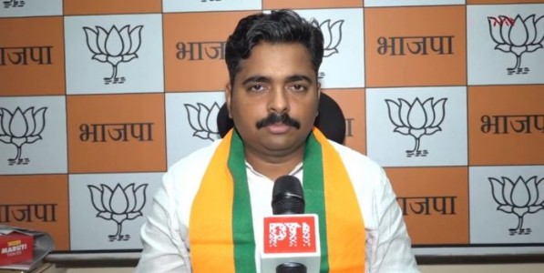 राजीनाम्याचा रणशिंग फुंकल,पण यू-टर्नची तयारी सुरू, उद्धव ठाकरेंची ही जुनी सवय कायम - नवनाथ बन