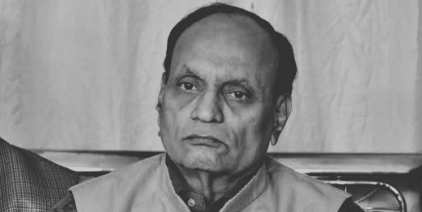 अभ्यास व शांत व्यक्तिमत्त्वाचे धनी : विराग पाचपोर!