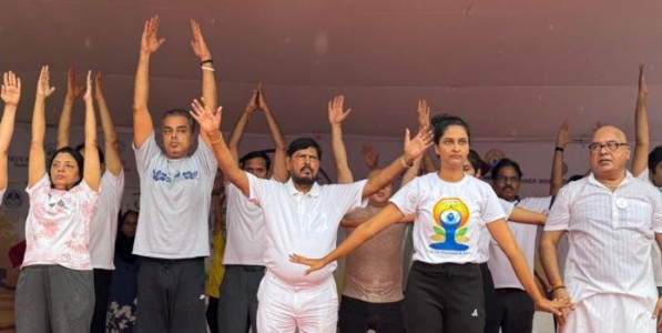 सदृढ ठेवण्यासाठी तन आणि मन; रोज करा योगासन - केंद्रीय राज्यमंत्री रामदास आठवले