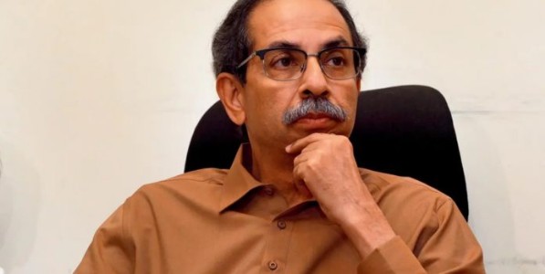 ऑपरेशन टायगरच्या पार्श्वभूमीवर ठाकरे गटात खळबळ! शिवालयातील बैठकीला ३ आमदार गैरहजर