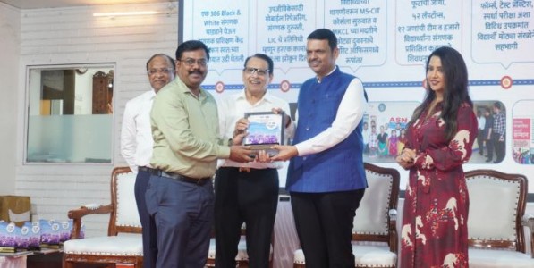 मुख्यमंत्र्यांच्या ‘वर्षा’ निवासस्थानी BJS वाघोलीच्या माजी विद्यार्थ्यांचा सन्मान