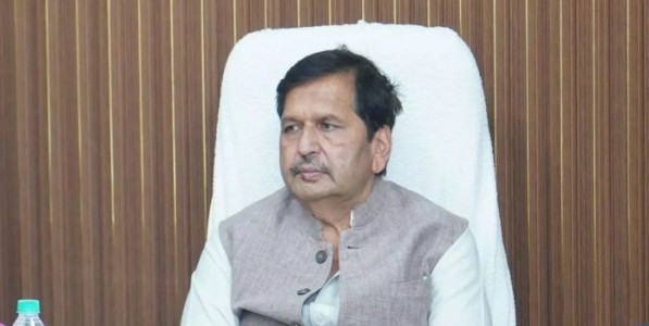किंग एडवर्ड हा कसाब सारखा माणूस, त्याचे समर्थन करणाऱ्यांचा आम्ही धिक्कार करतो - मंगलप्रभात लोढा