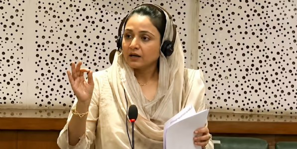 महिलाही माफ करणार नाही!