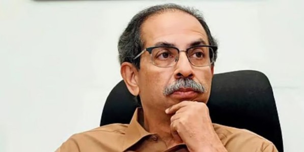 उबाठा गटाची नाचक्की; तीन नेत्यांची हकालपट्टी