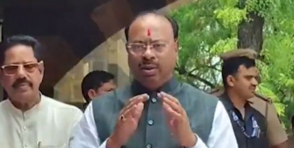 काँग्रेसला आपले उमेदवार निवडून आणण्याची क्षमताच नव्हती;विधानपरिषद निवडणुकीत घोडेबाजाराचा प्रश्नच नाही; सुप्रिया सुळे यांनी महाराष्ट्राला बदनाम करणारी विधाने टाळावी - महसूल मंत्री चंद्रशेखर बावनकुळे
