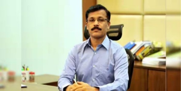 वडा पाव आणि तत्सम खाद्यपदार्थांसाठी नवे निर्देश; आयुक्त तुकाराम मुंढेंची कारवाई