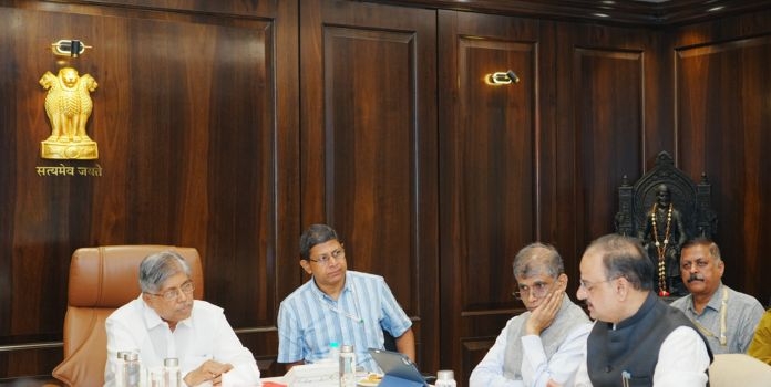 Chandrakant Patil)