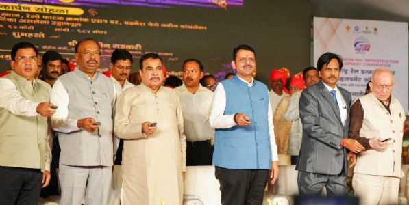 महारेलकडून विकासाला वेग; नागपुरात मुख्यमंत्री फडणवीसांच्या हस्ते ९ प्रकल्पांचे लोकार्पण, राज्यात १४५ उड्डाणपुलांच्या आराखड्याला सरकारची मान्यता