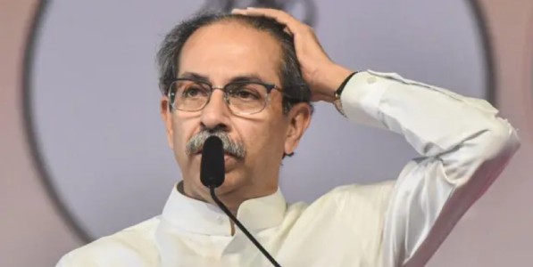 उद्धव ठाकरेंना आणखी मोठा धक्का? एका बड्या नेत्याकडून ठाकरे गटाचे १४ ते १५ आमदार फुटण्याचा दावा