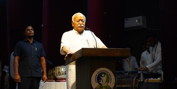 फाळणीदरम्यान पाकिस्तानातून आलेले लोक शरणार्थी नसून ते विस्थापित होते; सरसंघचालक डॉ. मोहनजी भागवत यांचे प्रतिपादन