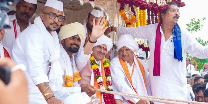 Devendra Fadnavis Ashadhi Wari