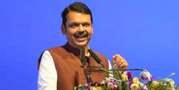 मुख्यमंत्री देवेंद्र फडणवीस तातडीने दिल्लीला रवाना...