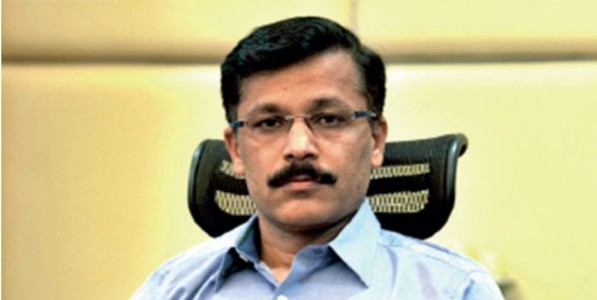 तुकाराम मुंढेंचा मोठा निर्णय! आता राज्यातील शाळांच्या ५० मीटर परिसरात केक-चॉकलेटसह जंक फूड विक्रीला बंदी!