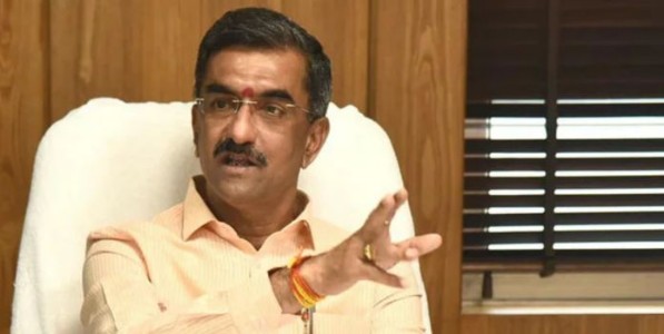 गोसावी वस्ती येथील एसआरए योजनेमध्ये कोणतीही अनियमितता नाही – मंत्री शंभूराज देसाई