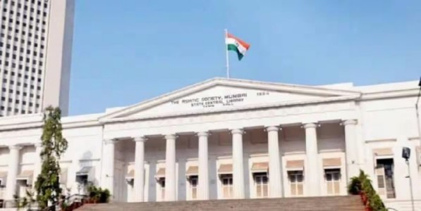 एशियाटिक मधल्या परिवर्तनाचे मान्यवरांकडून स्वागत