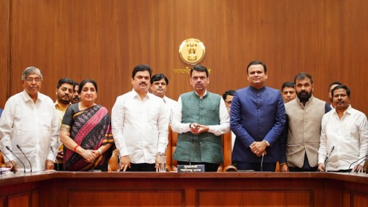 मुख्यमंत्र्यांच्या हस्ते विधानमंडळाच्या डिजिटल डॅशबोर्डचे उद्घाटन