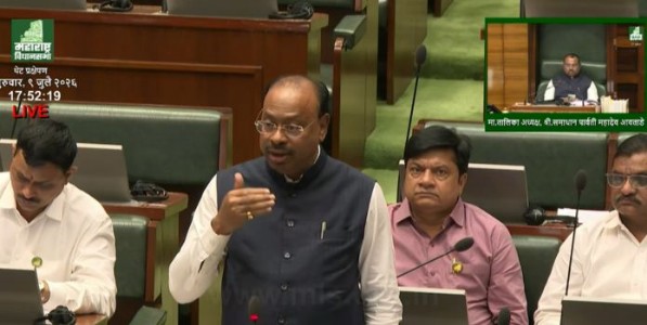 राज्यातील २०११ पूर्वीच्या सर्व झोपड्यांना संरक्षण, पुनर्वसनासाठी तीन महिन्यांत सर्वेक्षण पूर्ण करणार; मुख्यमंत्र्यांच्या मंजुरीनंतर महसूलमंत्री बावनकुळे यांची मोठी घोषणा