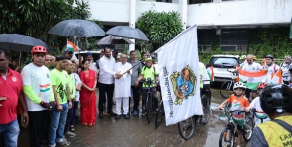 'हर घर तिरंगा' उपक्रमातंर्गत तिरंगा रॅलीस सायकलप्रेमींचा उत्स्फूर्त प्रतिसाद