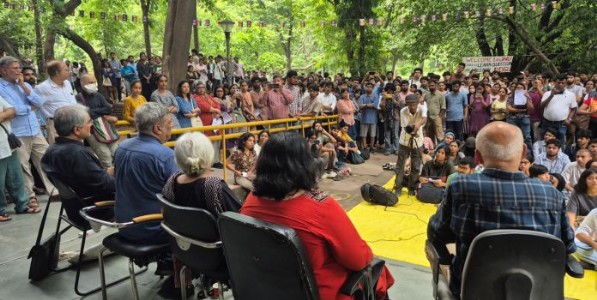 जेएनयूत पुन्हा उमर खालिदच्या समर्थनार्थ घोषणाबाजी