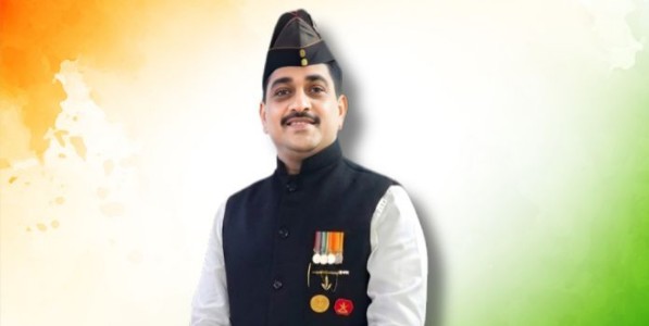 उठा... राष्ट्रवीर हो...