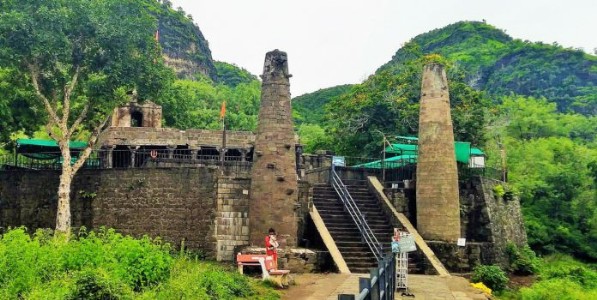 गौताळ्याच्या अरण्यातील आदिशक्ती - पाटणादेवी