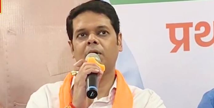 Niranjan Davkhare