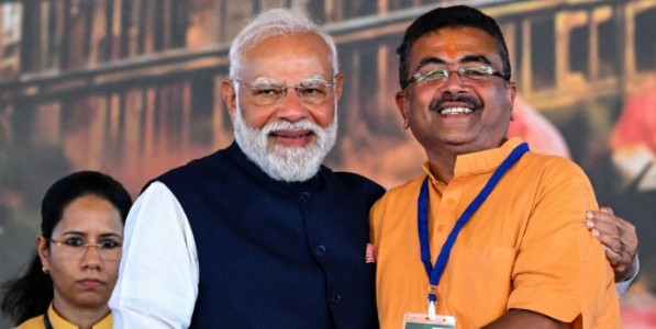 ‘सोनार बांगला’च्या दिशेने...