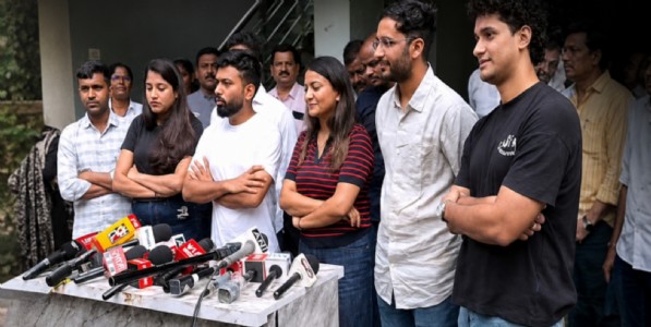 NEET आंदोलनानंतर 'झुरळ जनता पार्टी'चा आता E20 पेट्रोल धोरणाविरोध? छत्रपती संभाजीनगरमध्ये कोअर कमिटीची बैठक...