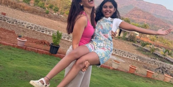 रिअल ते रील... ‘द्विधा' मध्ये झळकणार मानसी कुलकर्णी आणि तिची लेक !