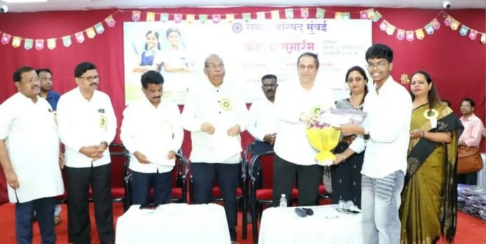 Ameet Satam Mumbai Municipal School Visit