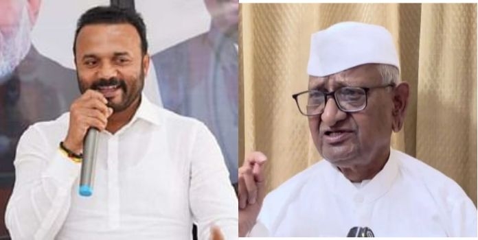 Jaykumar Gore Meets Anna Hazare