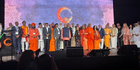 वैश्विक स्पंदन : हिंदुत्व म्हणजेच मानवता!