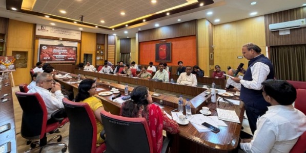 अभाविपच्या पुढाकारातून सार्वजनिक परीक्षांमधील सुधारणांवर गोलमेज परिषद!