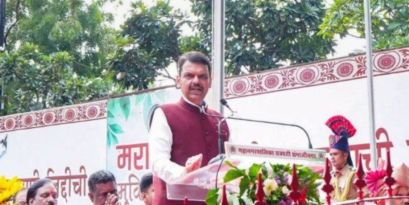 मराठवाडा दुष्काळमुक्तीसाठी ७० टीएमसी पाणी आणणार