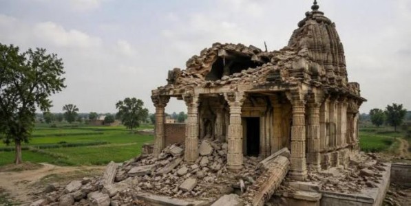 सभ्यतेच्या बुरख्याआड...